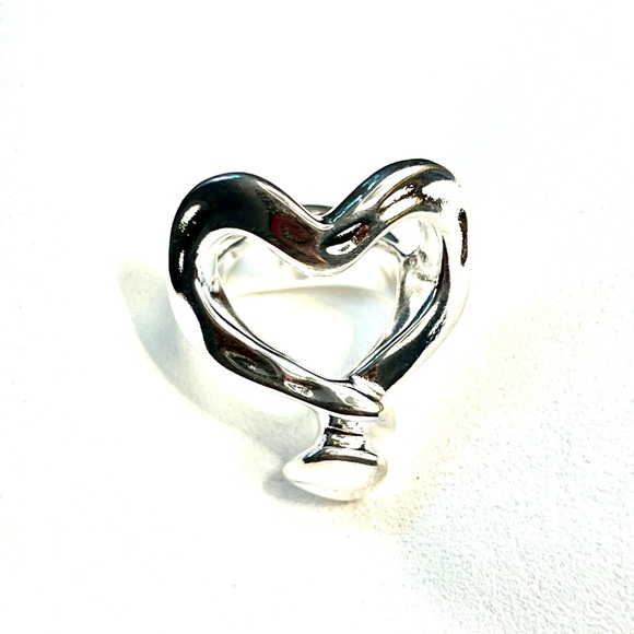 SILVER PLATED HEART STATEMENT RING - Picture 1 of 3